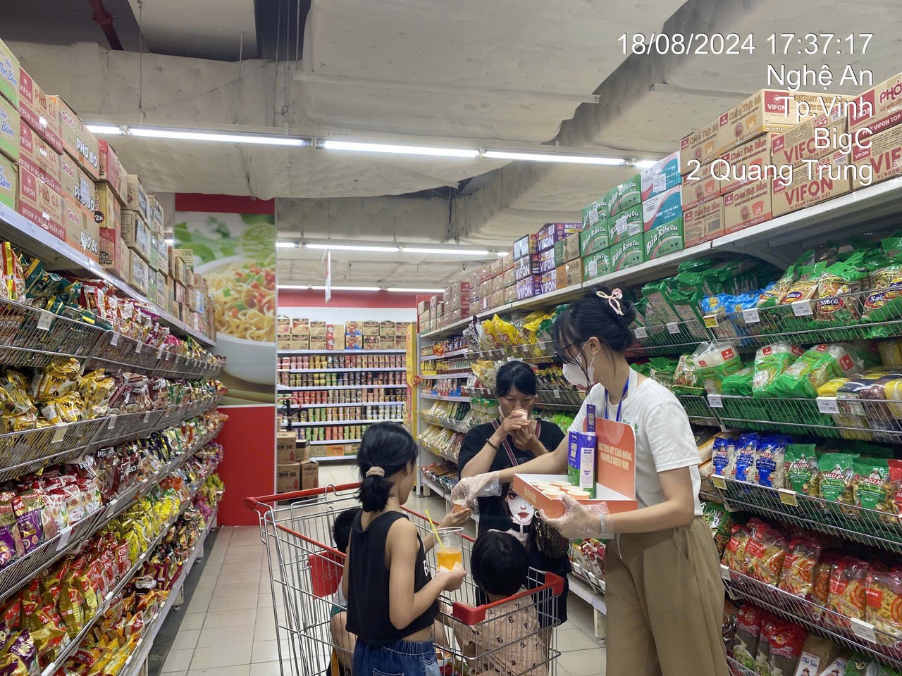 ACTIVATION INLINE KÊNH SIÊU THỊ CHO VINAMILK TOÀN QUỐC 3 IMG 7350